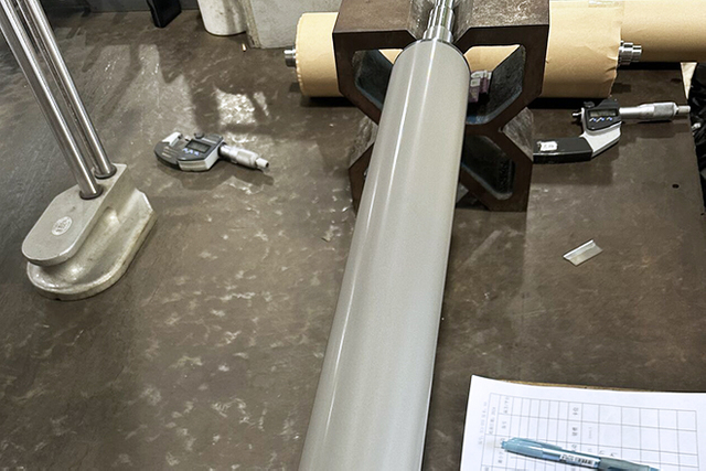 plasma sprayed ceramic coating thickness inspection for anilox roller durability