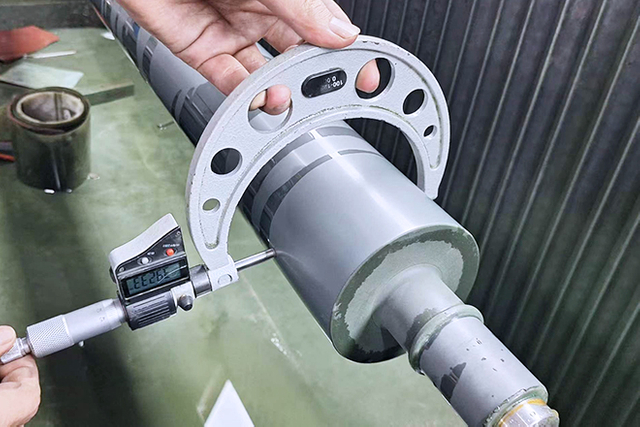 anilox roller journal and end cap inspection for precision machining tolerance