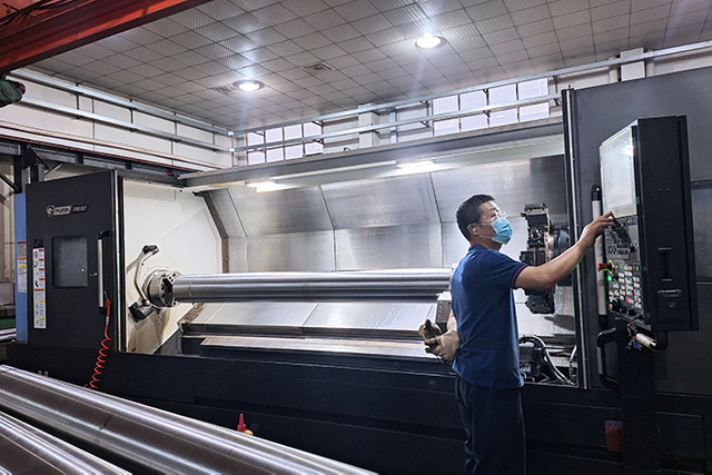 anilox roller cleanliness check to prevent ink build up and plugged cells